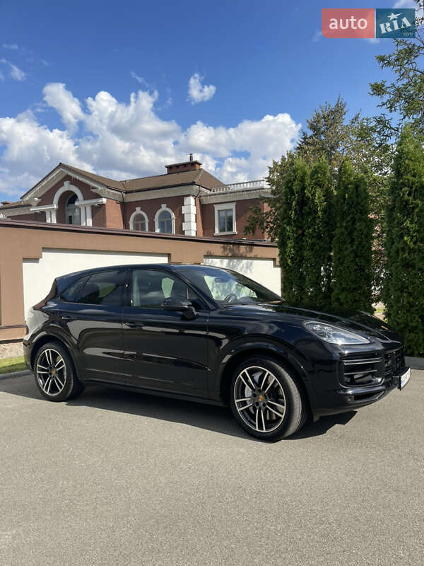 Позашляховик / Кросовер Porsche Cayenne 2021 в Києві
