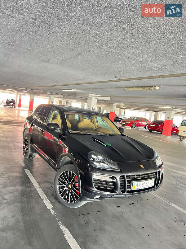 Позашляховик / Кросовер Porsche Cayenne 2008 в Львові