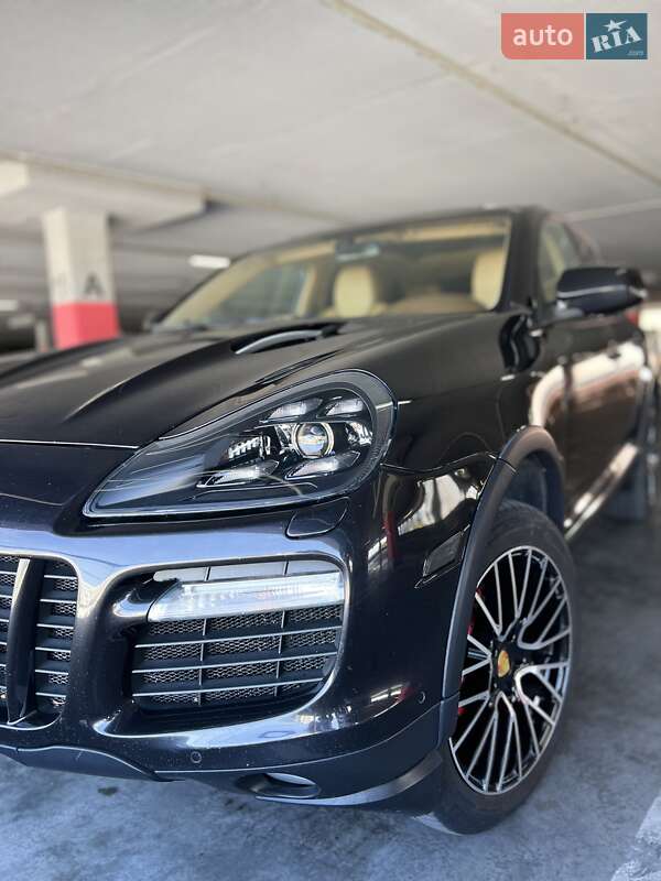 Позашляховик / Кросовер Porsche Cayenne 2008 в Львові