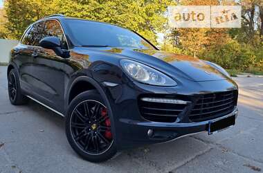 Позашляховик / Кросовер Porsche Cayenne 2010 в Харкові