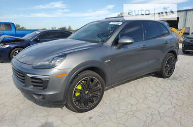 Porsche Cayenne 2016