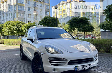 Позашляховик / Кросовер Porsche Cayenne 2013 в Івано-Франківську