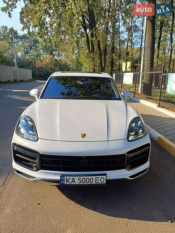 Позашляховик / Кросовер Porsche Cayenne 2018 в 