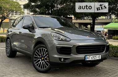 Porsche Cayenne 2015