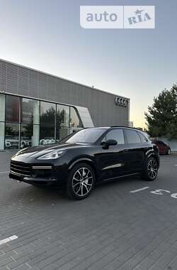 Позашляховик / Кросовер Porsche Cayenne 2018 в Києві