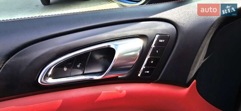 Внедорожник / Кроссовер Porsche Cayenne 2015 в Черновцах фото 13 Внедорожник / Кроссовер Porsche Cayenne 2015 в Черновцах