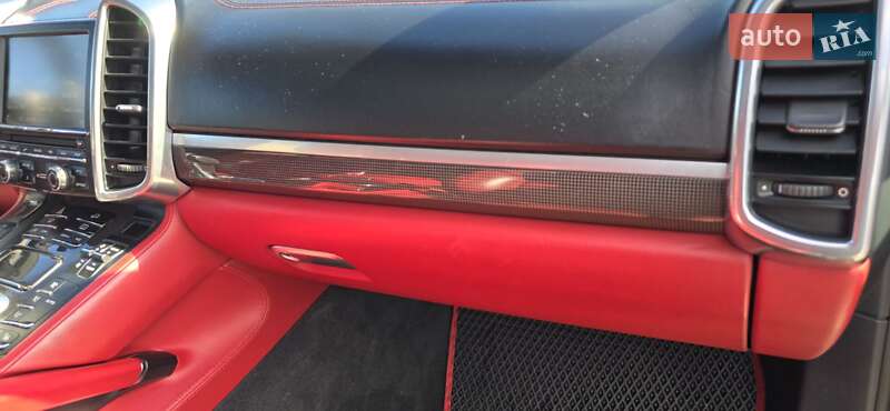 Внедорожник / Кроссовер Porsche Cayenne 2015 в Черновцах фото 42 Внедорожник / Кроссовер Porsche Cayenne 2015 в Черновцах