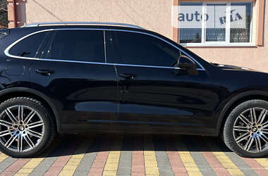 Внедорожник / Кроссовер Porsche Cayenne 2011 в 