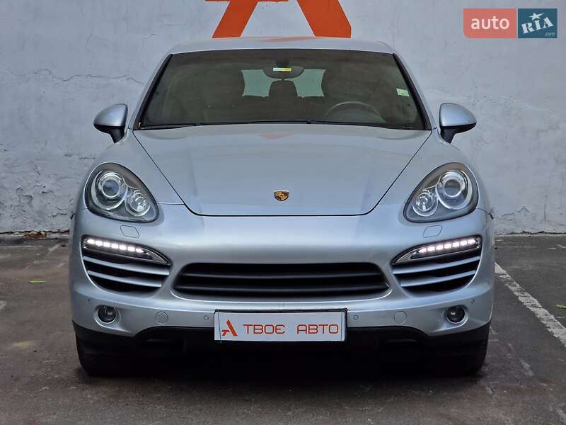 Позашляховик / Кросовер Porsche Cayenne 2012 в Одесі