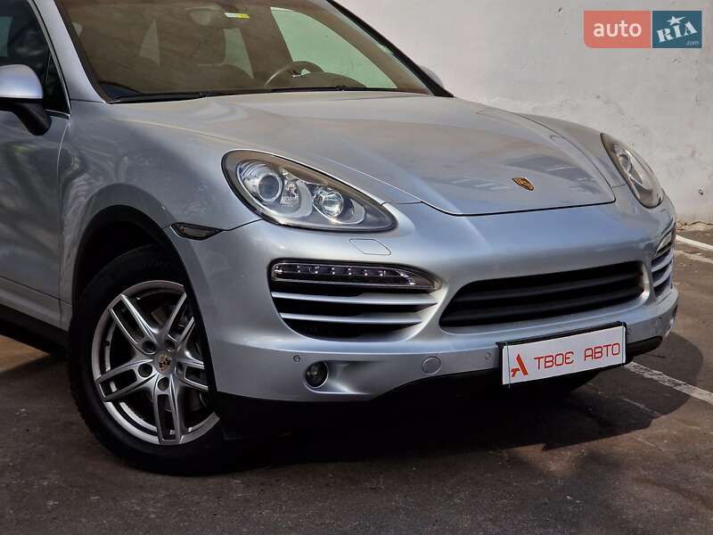 Позашляховик / Кросовер Porsche Cayenne 2012 в Одесі