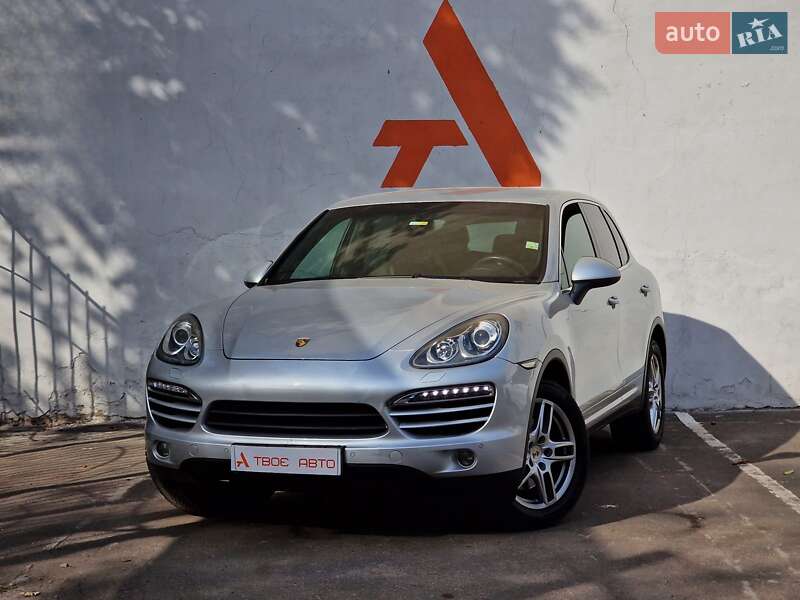 Позашляховик / Кросовер Porsche Cayenne 2012 в Одесі