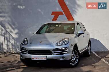 Позашляховик / Кросовер Porsche Cayenne 2012 в 