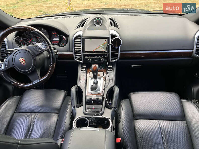 Позашляховик / Кросовер Porsche Cayenne 2013 в Бучі