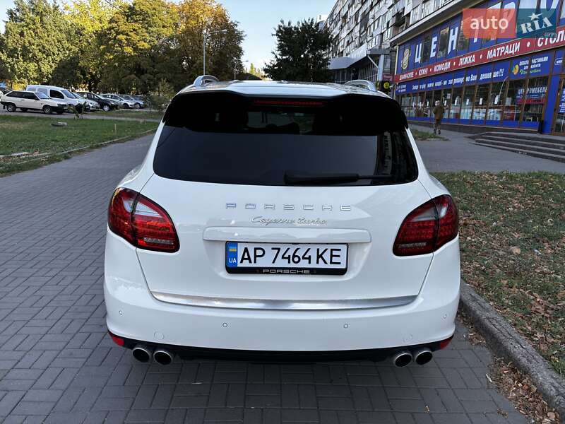 Позашляховик / Кросовер Porsche Cayenne 2010 в Запоріжжі