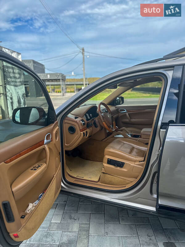 Позашляховик / Кросовер Porsche Cayenne 2007 в Тячеві