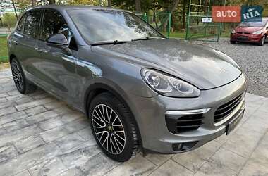 Внедорожник / Кроссовер Porsche Cayenne 2015 в Ивано-Франковске