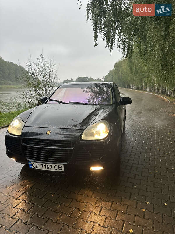 Внедорожник / Кроссовер Porsche Cayenne 2004 в Черновцах