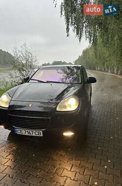 Внедорожник / Кроссовер Porsche Cayenne 2004 в 