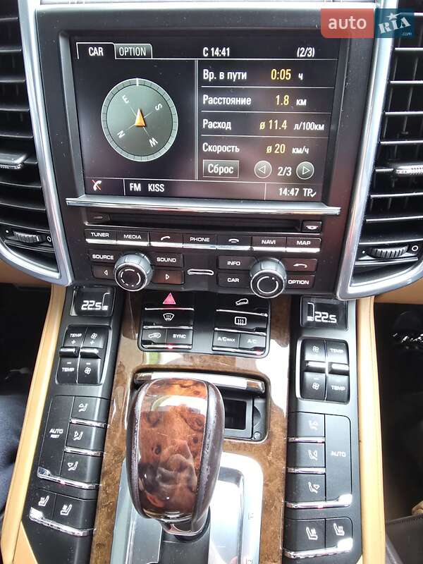 Позашляховик / Кросовер Porsche Cayenne 2013 в Львові