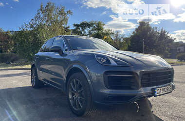 Позашляховик / Кросовер Porsche Cayenne 2019 в Києві