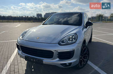 Внедорожник / Кроссовер Porsche Cayenne 2015 в Одессе