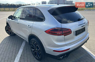 Внедорожник / Кроссовер Porsche Cayenne 2015 в Одессе