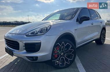 Внедорожник / Кроссовер Porsche Cayenne 2015 в Одессе