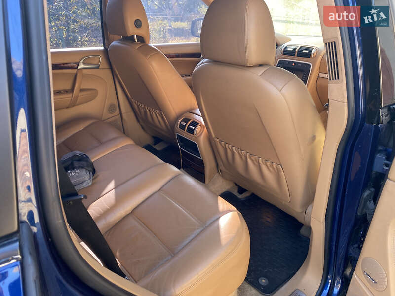 Позашляховик / Кросовер Porsche Cayenne 2008 в Віньківцях