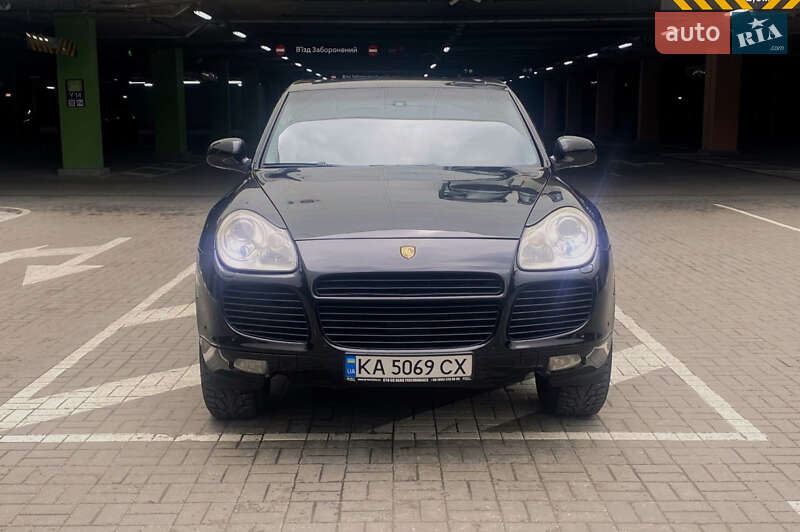 Внедорожник / Кроссовер Porsche Cayenne 2005 в Киеве