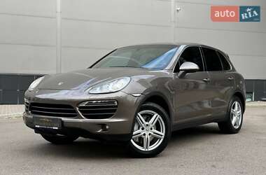 Внедорожник / Кроссовер Porsche Cayenne 2011 в Киеве