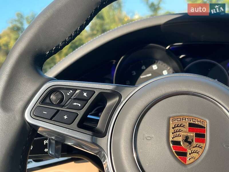 Внедорожник / Кроссовер Porsche Cayenne 2020 в Киеве