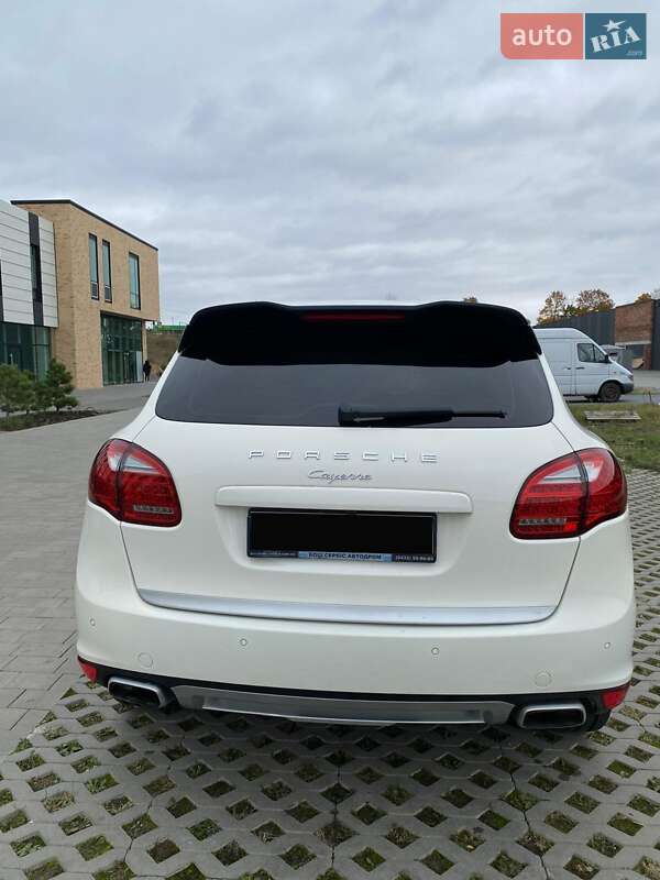 Позашляховик / Кросовер Porsche Cayenne 2011 в Хмельницькому
