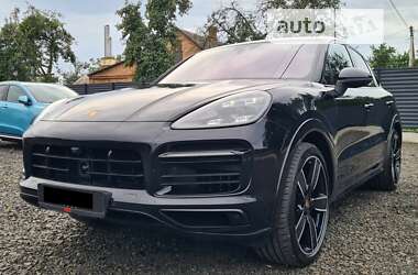 Позашляховик / Кросовер Porsche Cayenne 2021 в Луцьку