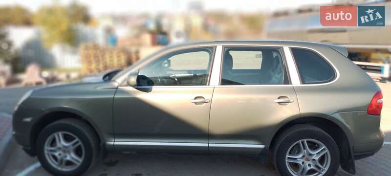Позашляховик / Кросовер Porsche Cayenne 2008 в Чернівцях
