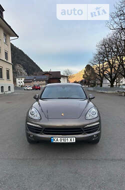 Позашляховик / Кросовер Porsche Cayenne 2012 в Києві