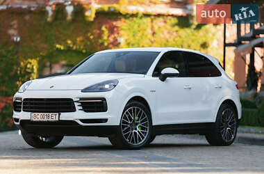 Позашляховик / Кросовер Porsche Cayenne 2021 в Львові