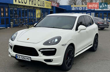 Позашляховик / Кросовер Porsche Cayenne 2011 в Києві