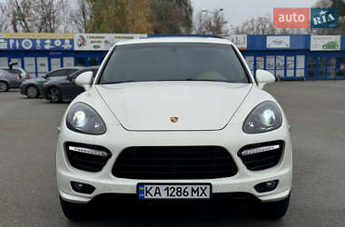 Позашляховик / Кросовер Porsche Cayenne 2011 в Києві