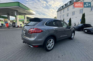 Внедорожник / Кроссовер Porsche Cayenne 2013 в 