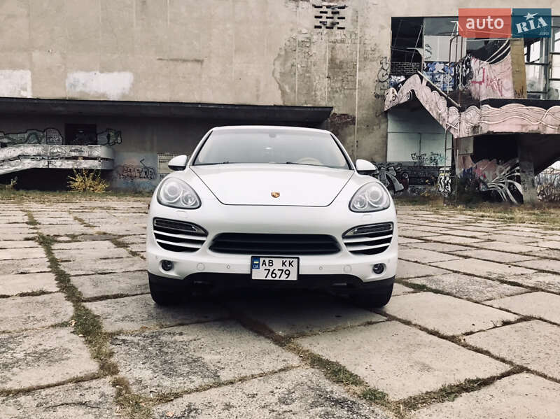 Позашляховик / Кросовер Porsche Cayenne 2013 в Вінниці