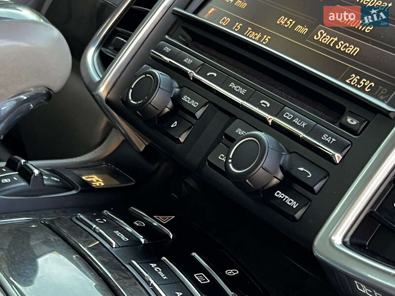 Внедорожник / Кроссовер Porsche Cayenne 2012 в Ахтырке