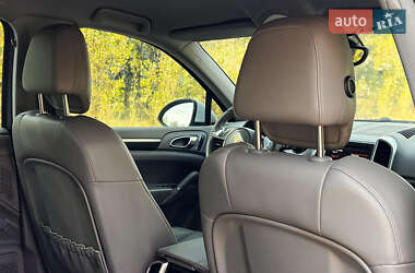 Внедорожник / Кроссовер Porsche Cayenne 2012 в 