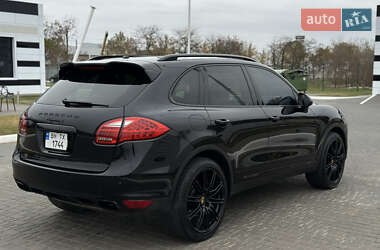 Внедорожник / Кроссовер Porsche Cayenne 2012 в Николаеве