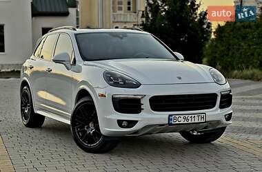 Позашляховик / Кросовер Porsche Cayenne 2017 в Львові