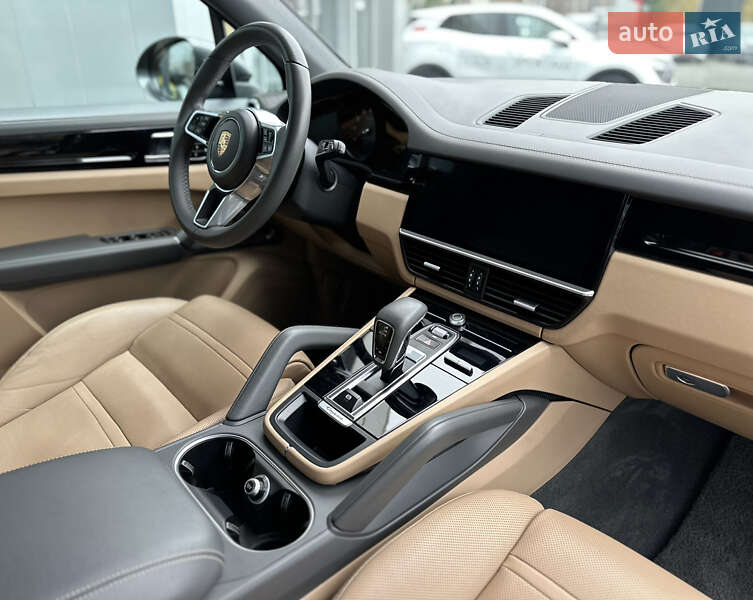 Внедорожник / Кроссовер Porsche Cayenne 2020 в Днепре