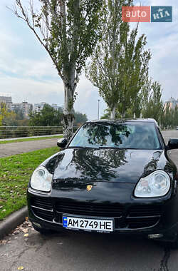 Внедорожник / Кроссовер Porsche Cayenne 2006 в 