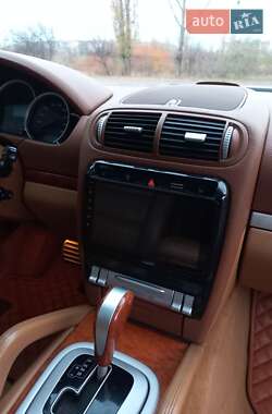 Внедорожник / Кроссовер Porsche Cayenne 2006 в 