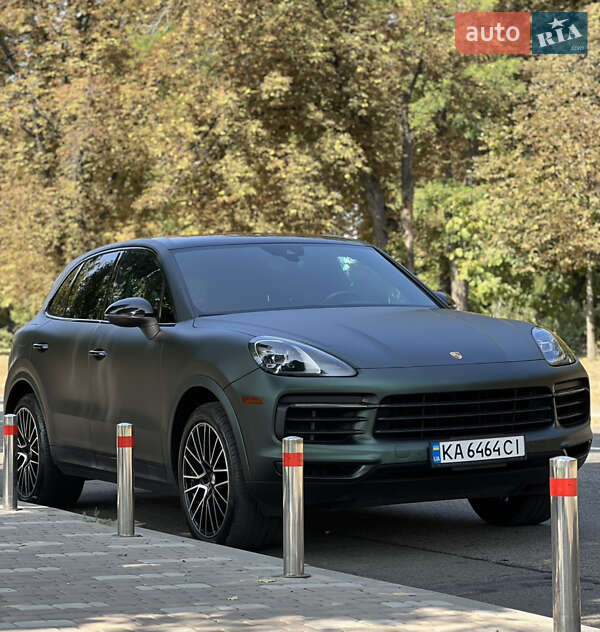 Внедорожник / Кроссовер Porsche Cayenne 2019 в 