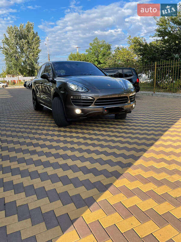 Внедорожник / Кроссовер Porsche Cayenne 2012 в Николаеве