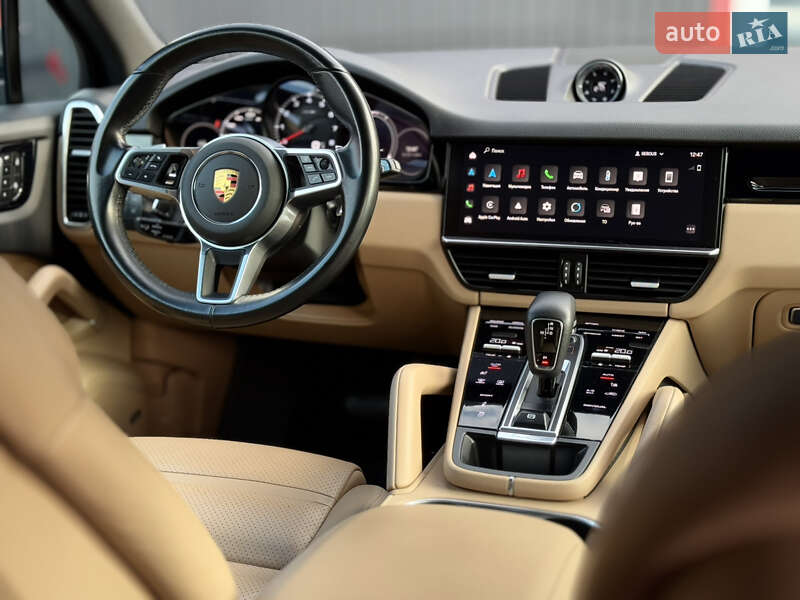 Позашляховик / Кросовер Porsche Cayenne 2021 в Києві